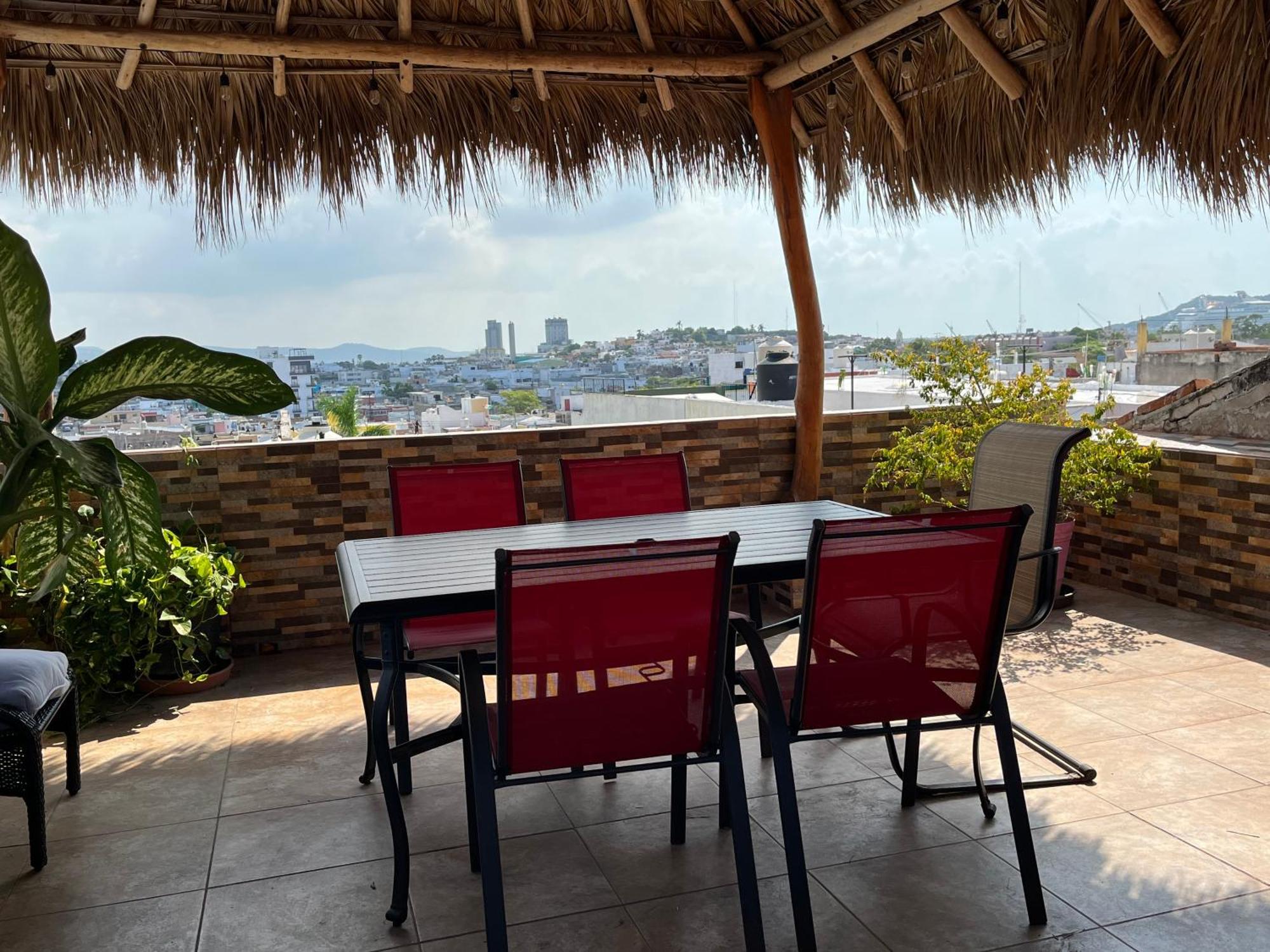 Casa De La Alegria 2 Apartments マサトラン エクステリア 写真